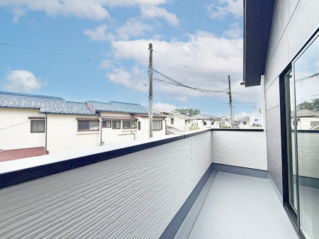 �o���R�j�[�@������ �G�߂̈ڂ낢����������J���I�ȋ�Ԃł�