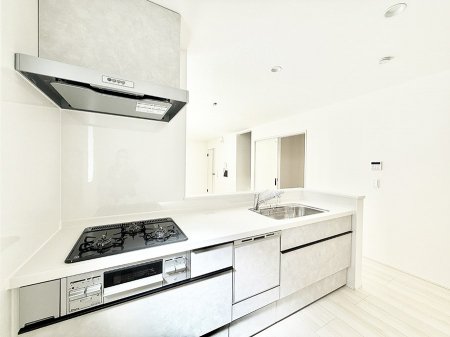 �L�b�`���@�������V���v���Ŕ������S�n�悢���Ԃ𐶂ރL�b�`�����