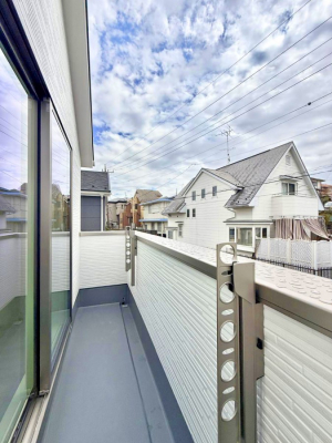 �o���R�j�[�@������ �G�߂̈ڂ낢����������J���I�ȋ�Ԃł�