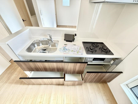 �L�b�`���@�������Ƒ����J��[�߂�A������̂���L�b�`��