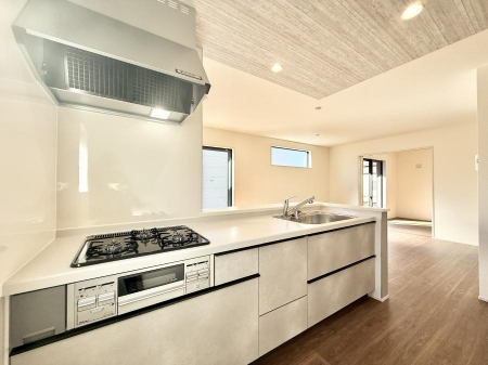 �L�b�`���@�������Ƒ����J��[�߂�A������̂���L�b�`��