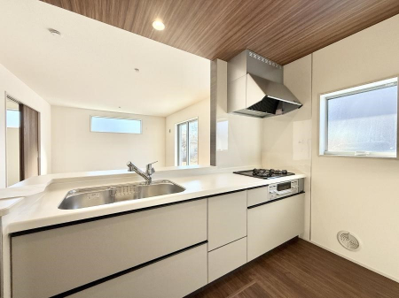 �L�b�`���@�������V���v���Ŕ������S�n�悢���Ԃ𐶂ރL�b�`�����