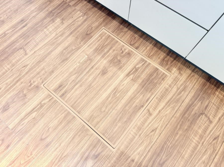 ���̑����ρ@�ݔ����B�ꂽ���[�X�y�[�X�ŉƑS�̂��X�b�L��