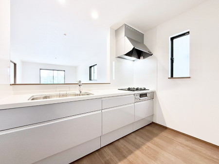 �L�b�`���@�������Ƒ��ƂȂ���A�R�~���j�P�[�V�����̏�