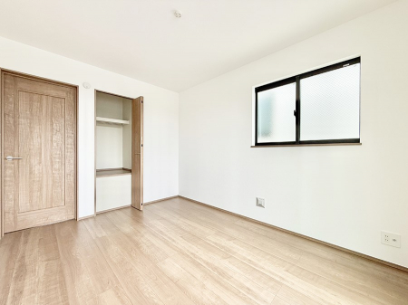 �Q���@�������Ƌ�����܂��z�u����΍L�X�Ƃ�����Ԃ��g�������₷���A�����b�N�X�������Ԃ��߂����܂�