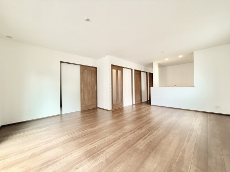 ���r���O�@�����������������Ɠ��ʂɂ���A�e���̋��