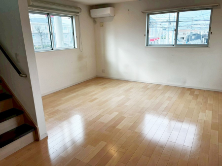 ���r���O�@�������������������͋C�ŁA�����b�N�X�ł�����K�ȋ��