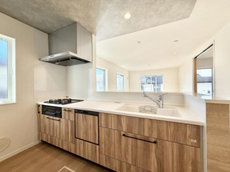 �L�b�`���@���������y���݂ƐH�ׂ�K����͂���L�b�`��