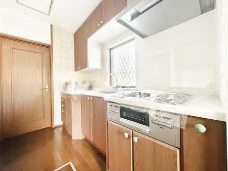 �L�b�`���@�������V���v���Ŕ������S�n�悢���Ԃ𐶂ރL�b�`�����