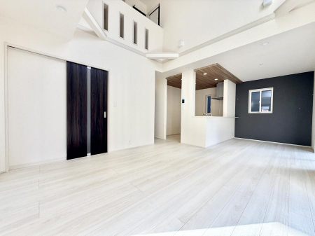 ���r���O�@���������R�Ɖ�b�����܂��A�S�n�悢�ЂƂƂ�