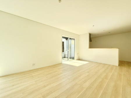 ���r���O�@���������R�Ɖ�b�����܂��A�S�n�悢�ЂƂƂ�