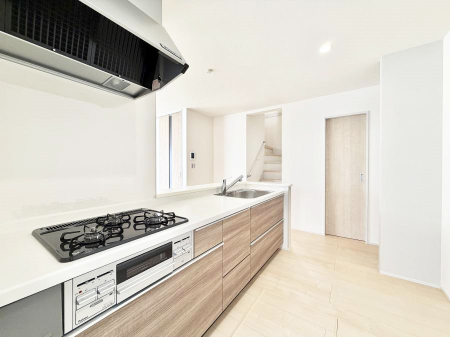 �L�b�`���@�������Ƒ����J��[�߂�A������̂���L�b�`��