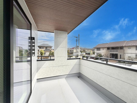 �o���R�j�[�@������ �G�߂̈ڂ낢����������J���I�ȋ�Ԃł�