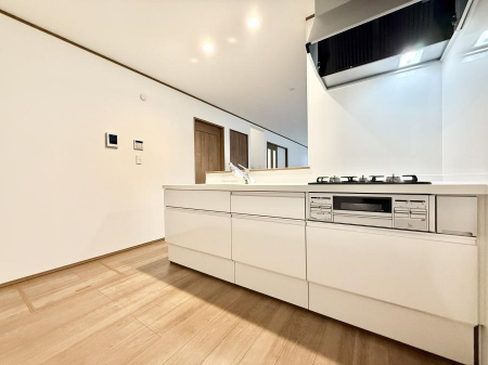 �L�b�`���@�������Ƒ����J��[�߂�A������̂���L�b�`��