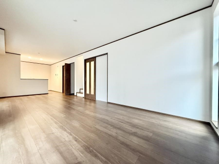 ���r���O�@���������났�ƏΊ炪�W�܂�A�S���܂郊�r���O