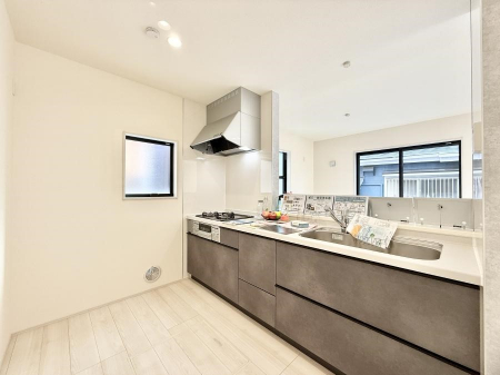 �L�b�`���@���������y���݂ƐH�ׂ�K����͂���L�b�`��