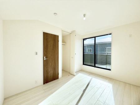 �Q���@���������̔z�u��ʋC���̗ǂ��݌v�ŕ����̋�C�������炸�A��ɐV�N�ȋ�C������܂�