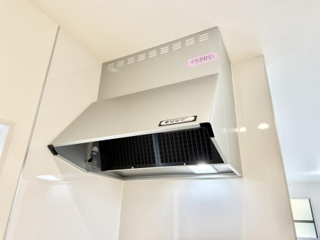 ���̑����ρ@�ݔ����������̏��C����������C��ɗU������A�����I�ɔr�����ł��܂��B