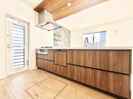 �L�b�`���@�������L���C�ɕЕt���A�g���₷���L�b�`��