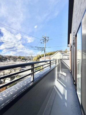 �o���R�j�[�@������ �G�߂̈ڂ낢����������J���I�ȋ�Ԃł�