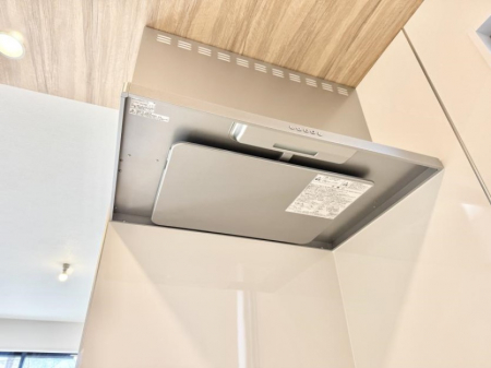 ���̑����ρ@�ݔ����������̏��C����������C��ɗU������A�����I�ɔr�����ł��܂��B