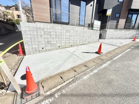 �@�O�ρ��J�[�X�y�[�X�L