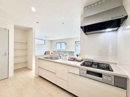 �L�b�`���@�������L���C�ɕЕt���A�g���₷���L�b�`��