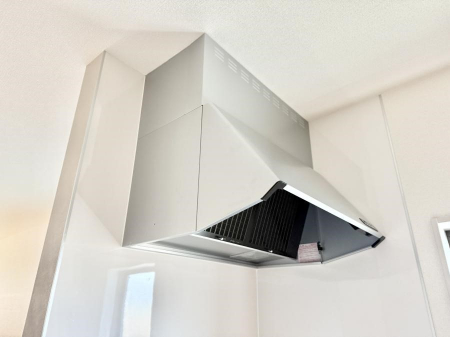 ���̑����ρ@�ݔ����������̏��C����������C��ɗU������A�����I�ɔr�����ł��܂��B