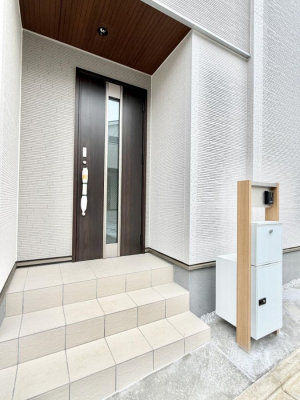 ���ց@�O�ρ� �V���v���Ŕ������A�Z�܂��̑���ۂ��ʂ錺�ւł�