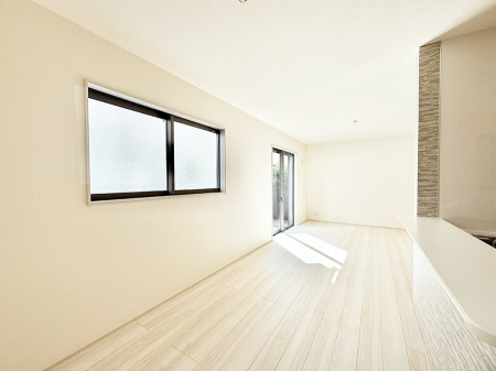 ���r���O�@���������R�Ɖ�b�����܂��A�S�n�悢�ЂƂƂ�