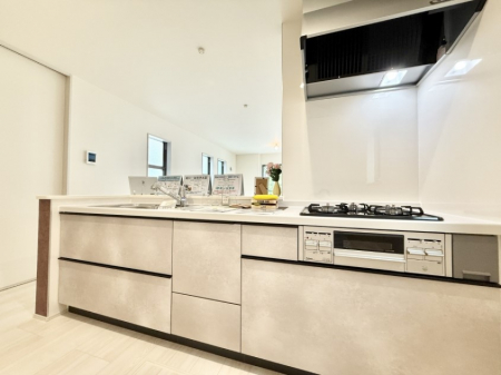 �L�b�`���@�������Ƒ����J��[�߂�A������̂���L�b�`��