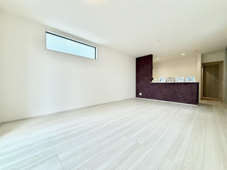 ���r���O�@���������S�n�̂����A���z�̃��r���O