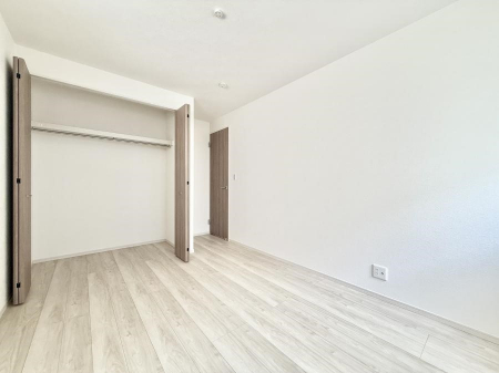 �q�������@����