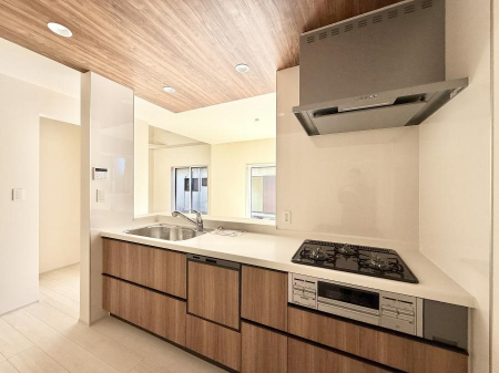 �L�b�`���@�������Ƒ����J��[�߂�A������̂���L�b�`��