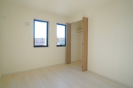 �Q���@�������Ƌ�����܂��z�u����΍L�X�Ƃ�����Ԃ��g�������₷���A�����b�N�X�������Ԃ��߂����܂�