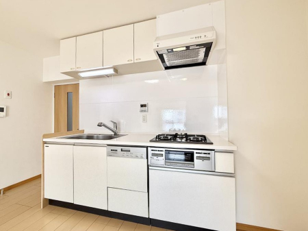 �L�b�`���@���������y���݂ƐH�ׂ�K����͂���L�b�`��