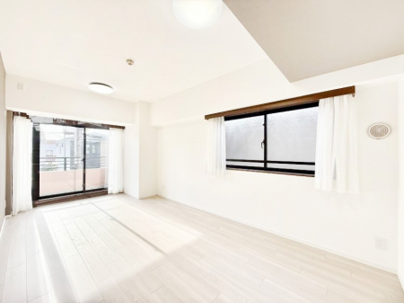 ���r���O�@�������S���������ꏊ�A�������߂����郊�r���O