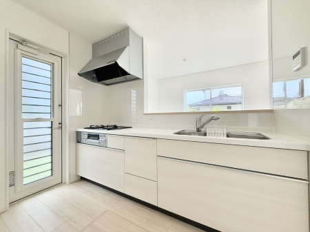 �L�b�`���@�����������������Ԃ����܂��A�Ί炠�ӂ��L�b�`��