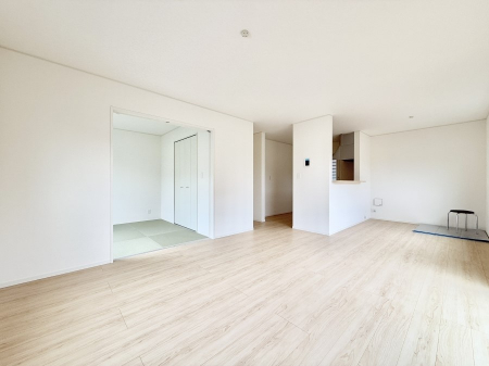 ���r���O�@���������났�ƏΊ炪�W�܂�A�S���܂郊�r���O