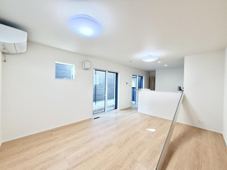 ���r���O�@���������R�Ɖ�b�����܂��A�S�n�悢�ЂƂƂ�