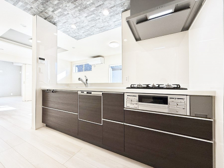 �L�b�`���@�������Ƒ����J��[�߂�A������̂���L�b�`��