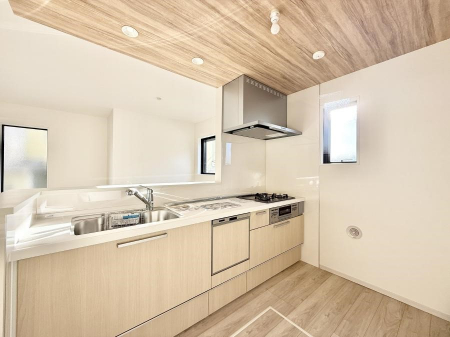 �L�b�`���@�������L���C�ɕЕt���A�g���₷���L�b�`��