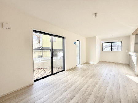 ���r���O�@�������V���v���������ґ�A��؂Ȑl�Ɖ߂����S���قǂ�����