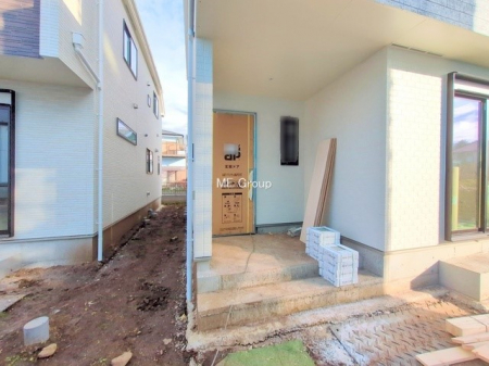 ���ց@�O��