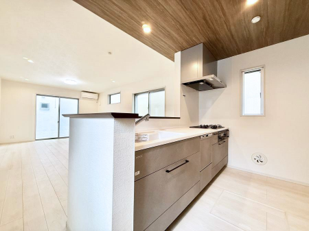 �L�b�`���@���������y���݂ƐH�ׂ�K����͂���L�b�`��