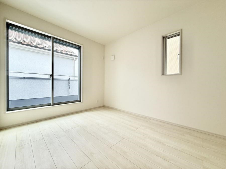 �Q���@���������̔z�u��ʋC���̗ǂ��݌v�ŕ����̋�C�������炸�A��ɐV�N�ȋ�C������܂�