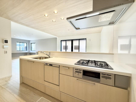 �L�b�`���@���������y���݂ƐH�ׂ�K����͂���L�b�`��