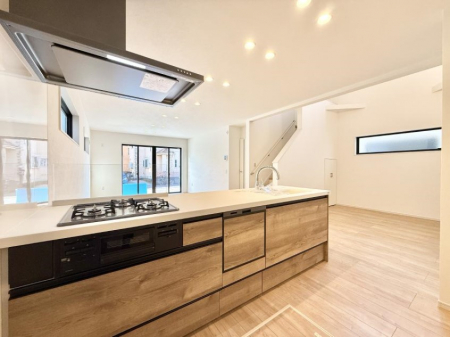 �L�b�`���@�������Ƒ����J��[�߂�A������̂���L�b�`��