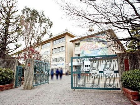 ���ӊ��@���w�Z 1360m ���s���L�n���w�Z