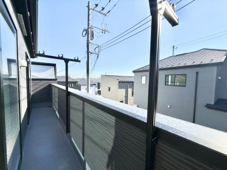 �o���R�j�[�@������ �G�߂̈ڂ낢����������J���I�ȋ�Ԃł�